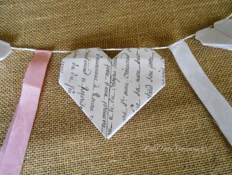 Guirnalda de corazones de origami