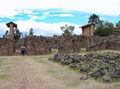 Ruinas Complejo Arqueológico de Viracocha, Perú, La vuelta al mundo de Asun y Ricardo, round the world, mundoporlibre.com