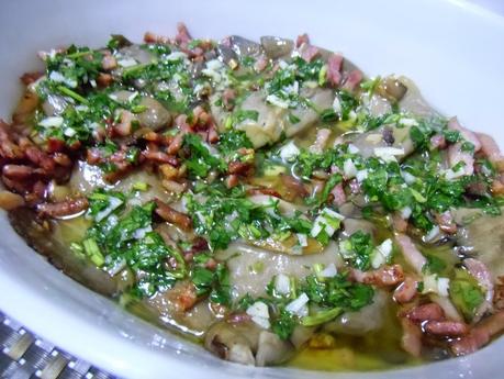 Setas al ajillo con bacon