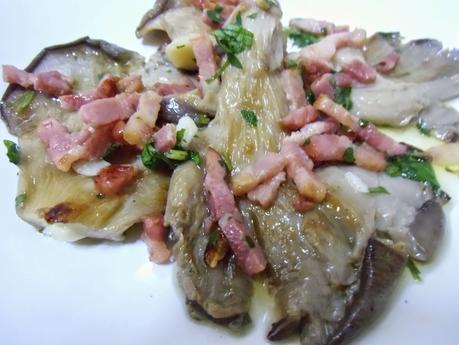 Setas al ajillo con bacon