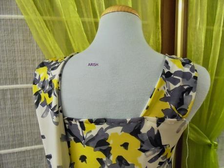 VESTIDO DE PUNTO DE SEDA                 AMARILLO + GRIS