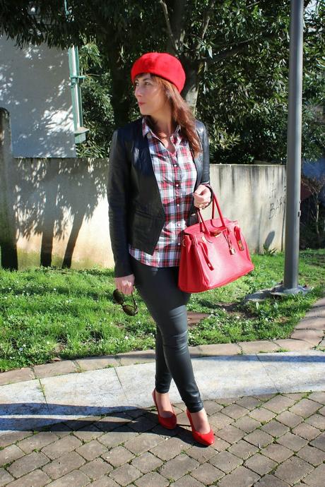 MIS LOOKS - CUADROS EN ROJO Y NEGRO