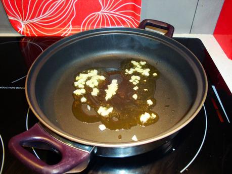 Hojaldre con relleno de calabazín y pechugas