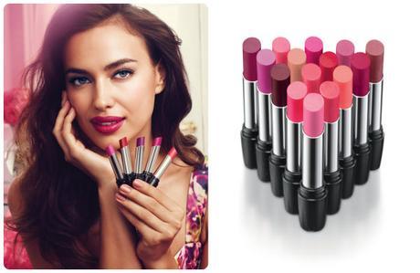 LABIOS SEXYS CON ULTRA COLOUR INDULGENCE AVON