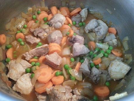 CARNE A LA JARDINERA