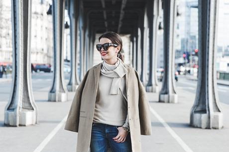 PFW-Paris_Fashion_Week-Benetton-Camel_Coat-Sweater_Scarf-Jeans-Ralph_Lauren_Bag-Street_Style-Outfit-45