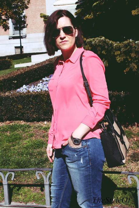 Look to travel