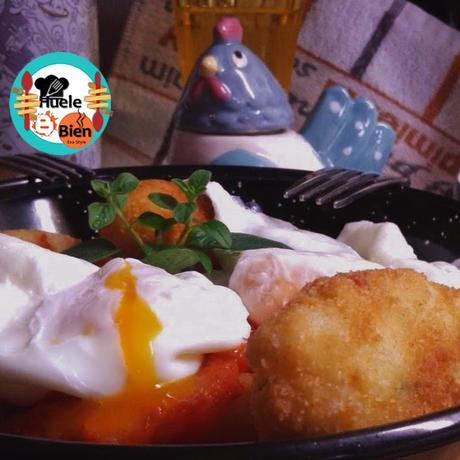 Croquetas de patatas con huevos rotos