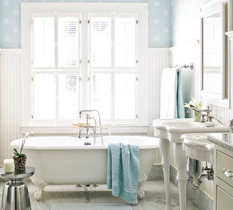 taburete en el baño