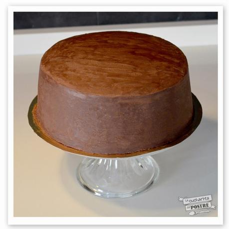 TARTA DE CHOCOLATE NEGRO Y DULCE DE LECHE / DARK CHOCOLATE AND DULCE DE LECHE LAYER CAKE