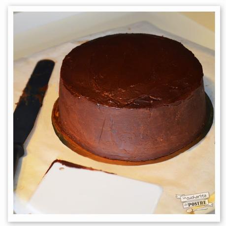 TARTA DE CHOCOLATE NEGRO Y DULCE DE LECHE / DARK CHOCOLATE AND DULCE DE LECHE LAYER CAKE