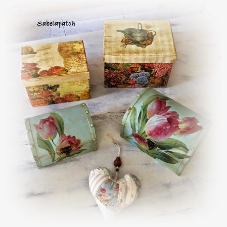 Corazón y cajas con decoupage