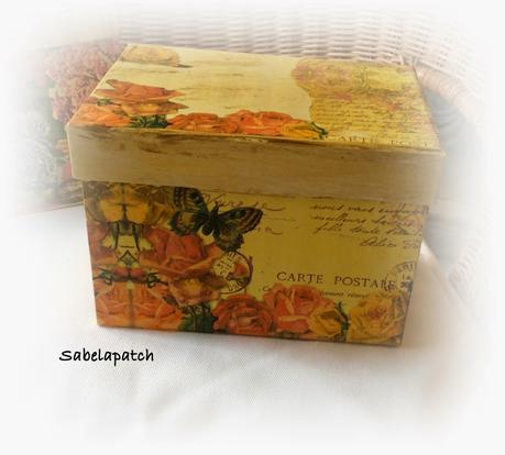 Corazón y cajas con decoupage