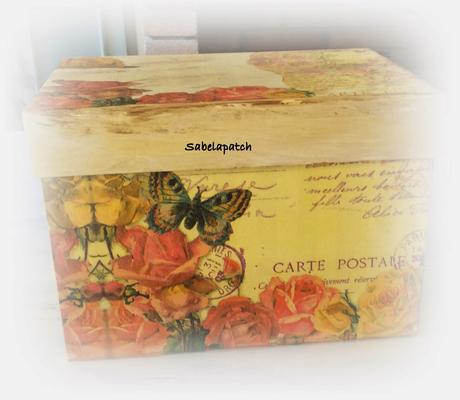 Corazón y cajas con decoupage
