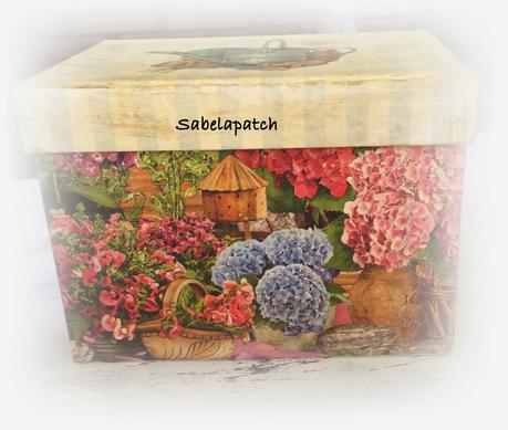 Corazón y cajas con decoupage