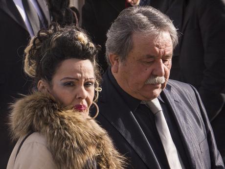 Después de lo sagrado, antes de lo profano