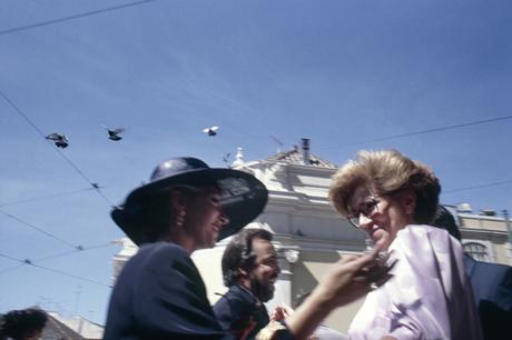 Después de lo sagrado, antes de lo profano