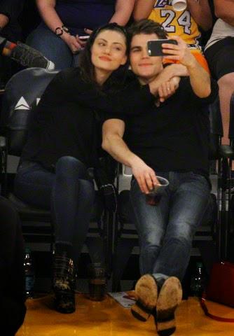 The Vampire Diaries: Paul Wesley (Stefan) y Phoebe Tonkin, Domingo Romántico, 15 de marzo