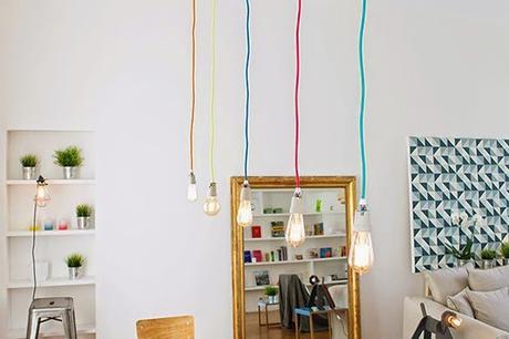 Inspírate: LÁMPARA DE BOMBILLA CON CABLE TEXTIL DE COLORES!