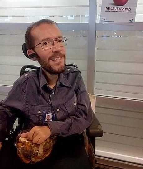 Echenique tiene un pasado 