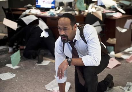 asdfffg 600x419 Preview de Fuera de Tiempo, el próximo episodio de The Flash