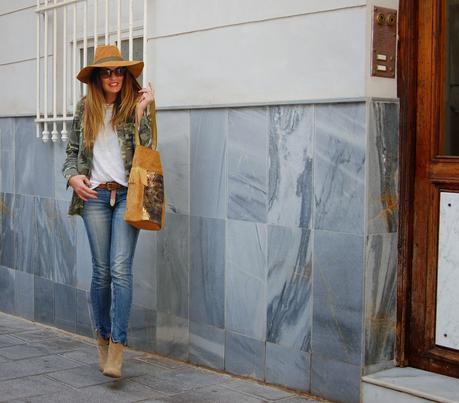 uNA dE pRINTS.. cAMUFLAJE + sERPIENTE #nOUNIFORMES