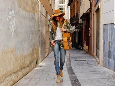 uNA dE pRINTS.. cAMUFLAJE + sERPIENTE #nOUNIFORMES