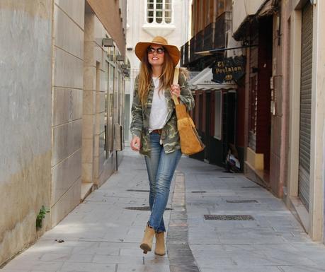 uNA dE pRINTS.. cAMUFLAJE + sERPIENTE #nOUNIFORMES