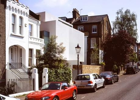 Casa con Fachada de Tela