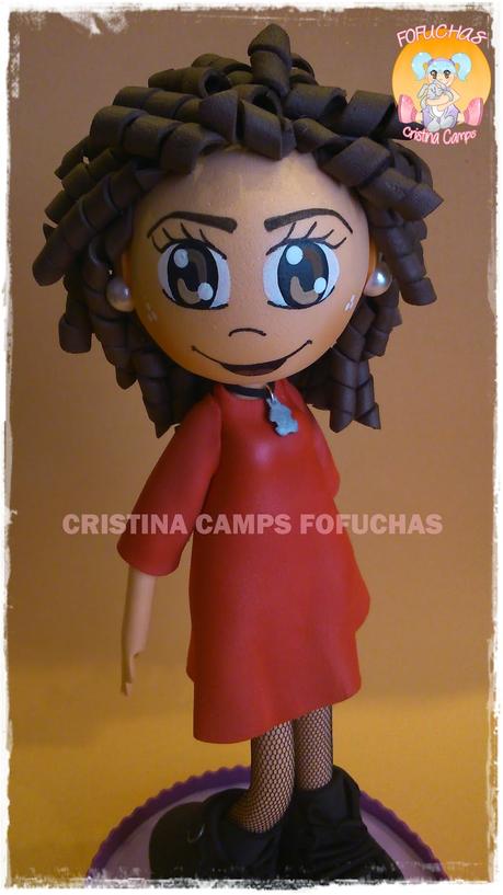 FOFUCHA CON VESTIDO ROJO