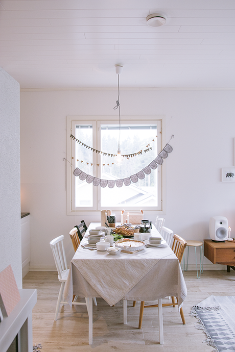 Enamórate de cada rincón de este salón comedor de estilo nórdico!