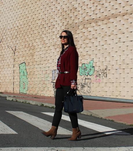 Cadigan de flecos + camisa de cuadros...