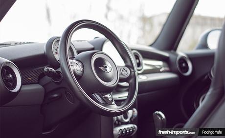 interior-inferior-salpicadero-Mini-John-Cooper-Works-r56