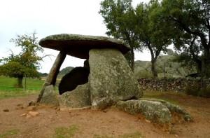 CÓMO RECONOCER DIFERENTES ESTRUCTURAS MEGALÍTICAS