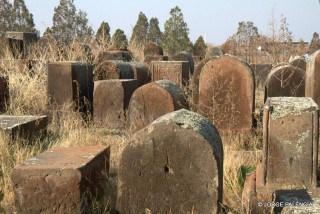 CEMENTERIO JUNTO A LA CATEDRAL DE ECHMIADZIN