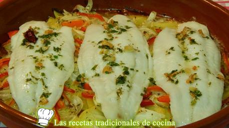Pescado al horno con patatas y pimientos