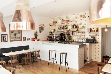 UN PEQUEÑO BISTROT MUY PINTEREST EN NANTES