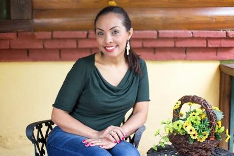 Dominicana en España gana concurso de emprendedora.