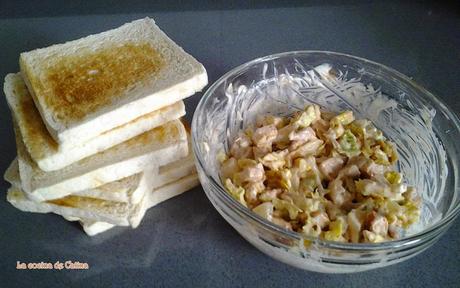 Emparedados de espárragos y pollo