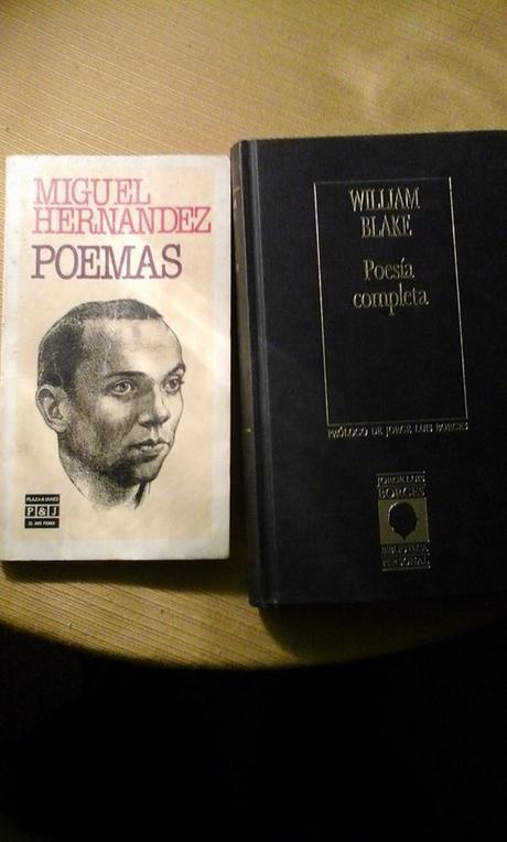 Mes de la poesía | Día Mundial de la Poesía