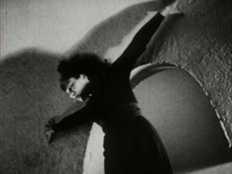 Meshes of the afternoon - 1943