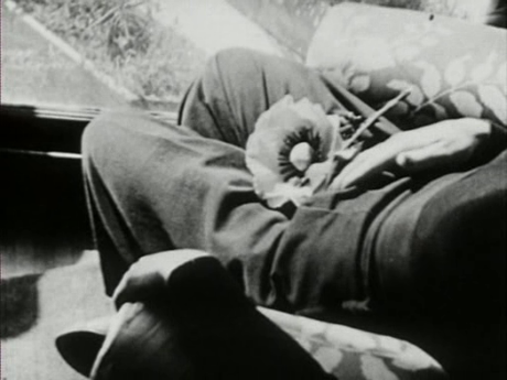 Meshes of the afternoon - 1943