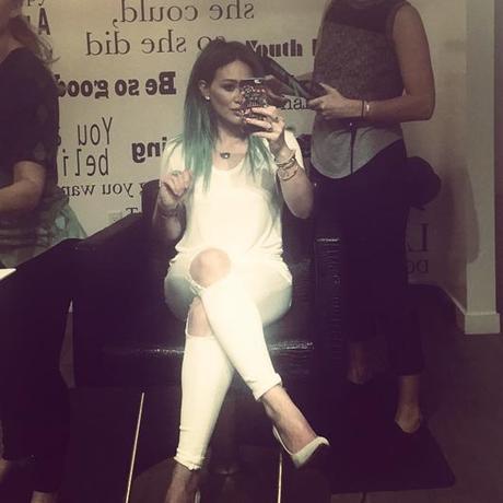 Hillary Duff pelo verde