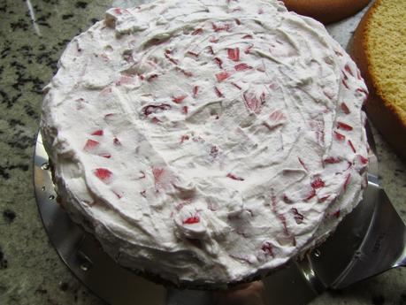 Tarta de nata y fresas (Con bizcocho)