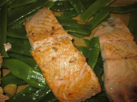 cocina sana, salmón con judia verde, salmón, salmon plancha, judia verde al dente, judia verde con ajito, cocina, receta,