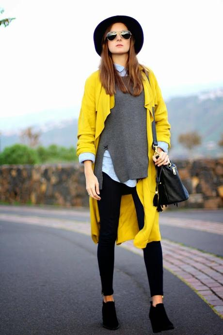  mustard trench fashion blogger style 