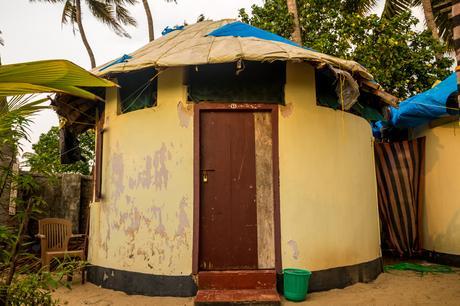 Alleppey - Sea Shore - bungalow