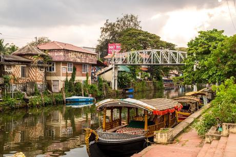 El pueblo de Alepey,los canales para ir a los Backwaters