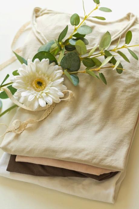 DIY Estampar rosas de apio en una camiseta / DIY celery stamped roses t shirt DIY Estampar rosas de apio en una camiseta / DIY celery stamped roses t shirt