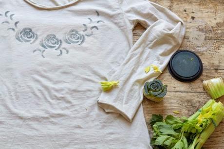 DIY Estampar rosas de apio en una camiseta / DIY celery stamped roses t shirt DIY Estampar rosas de apio en una camiseta / DIY celery stamped roses t shirt
